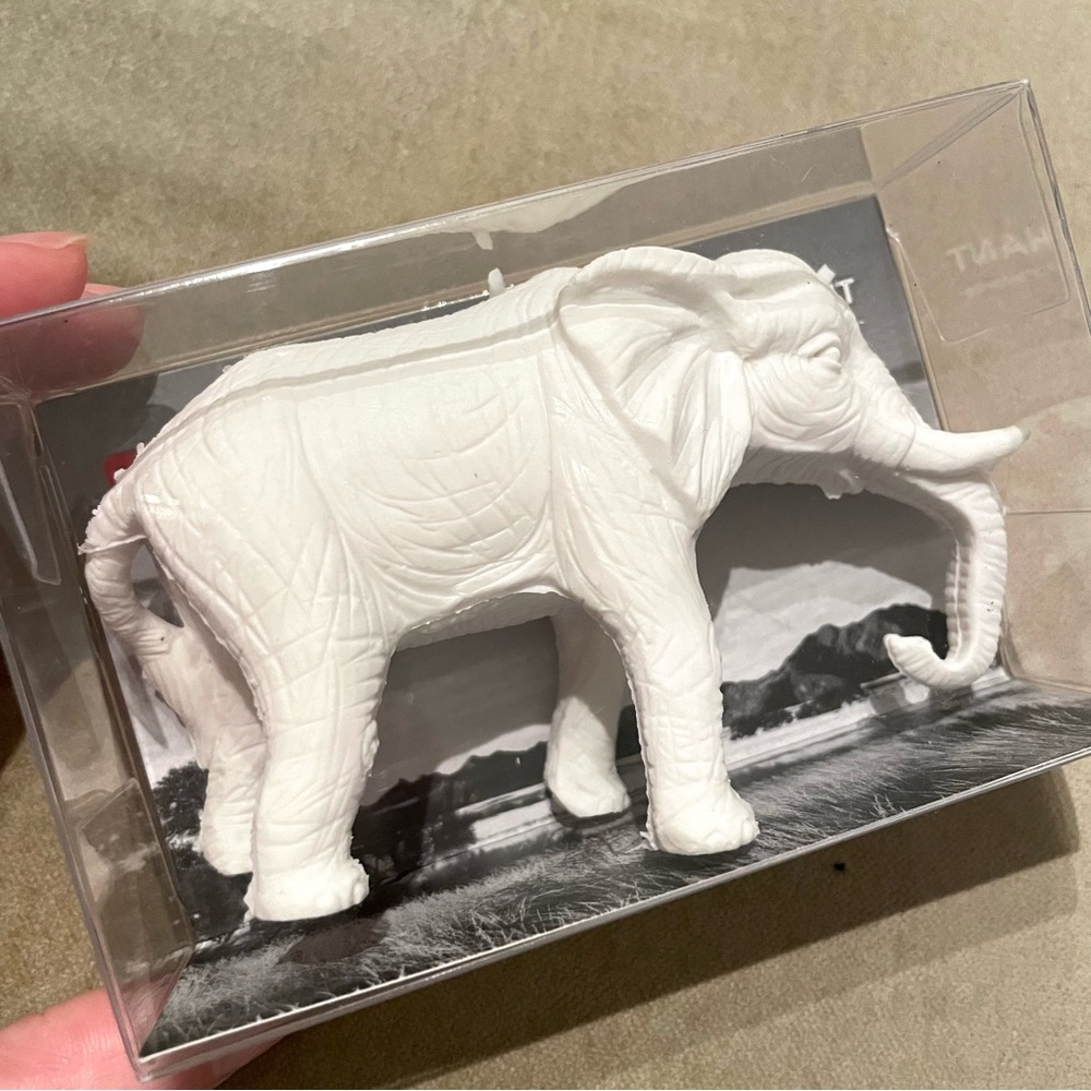 🤍 Daiso Japan 3D Animal Eraser giant Elephant White Figure Large